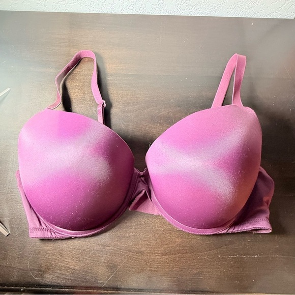 Victoria Secret Elegant Black and Pink Women's Bra Set - Picture 4 of 8